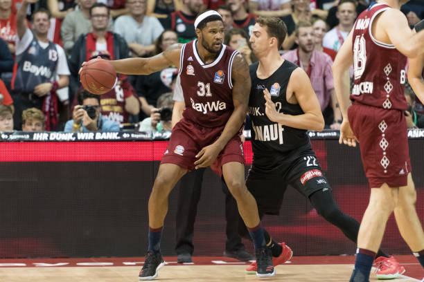 在踏上一个 在踏上一个