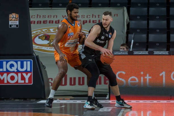 各地的16 各地的16