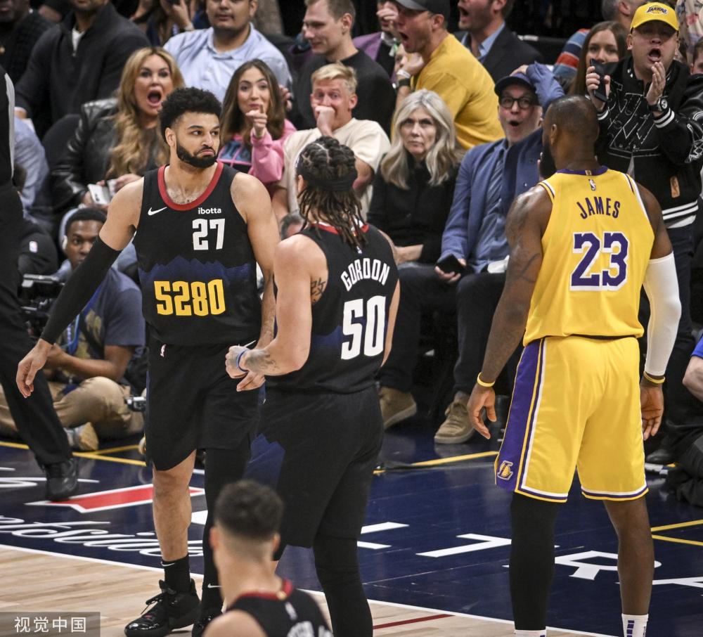 爱德华兹 爱德华兹